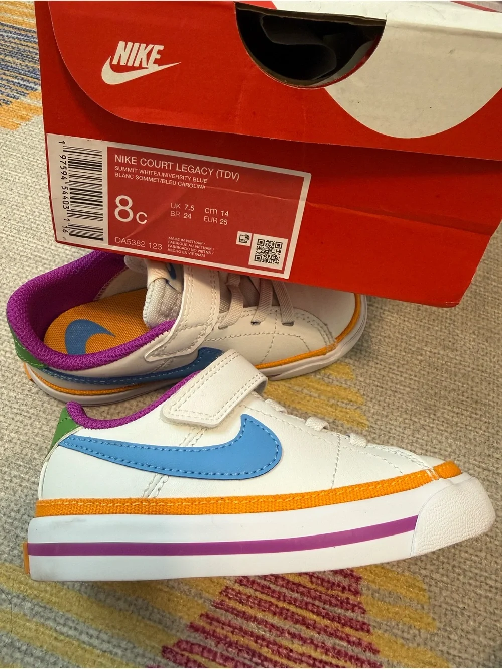 Nike Kids Court Legacy in Multicolor NIB